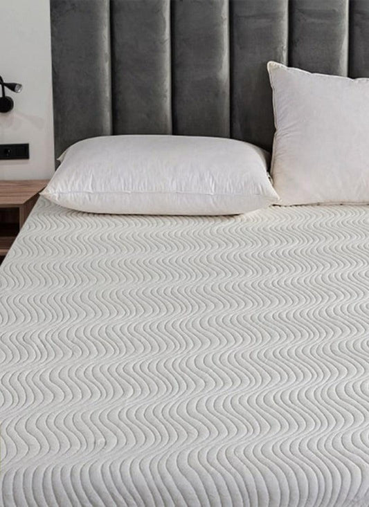 Mattress Protector Silver ion Antibacterial Treated Soft Breathable Waterproof 3D Air Layer Bamboo Fabric Cover Topper Pad