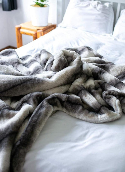 Faux Fur Rabbit Throw Soft & Comfy Material Roomie Design King Double Charcoal  Silver warm plain fluffy  blanket