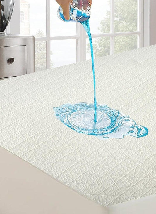 Waterproof Premium Bamboo Quilted Mattress Protector - Non Noisy Bed Bug Proof - Diamond Shape